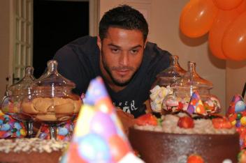 trazim zensku osobu - Kontakti - Crna Gora